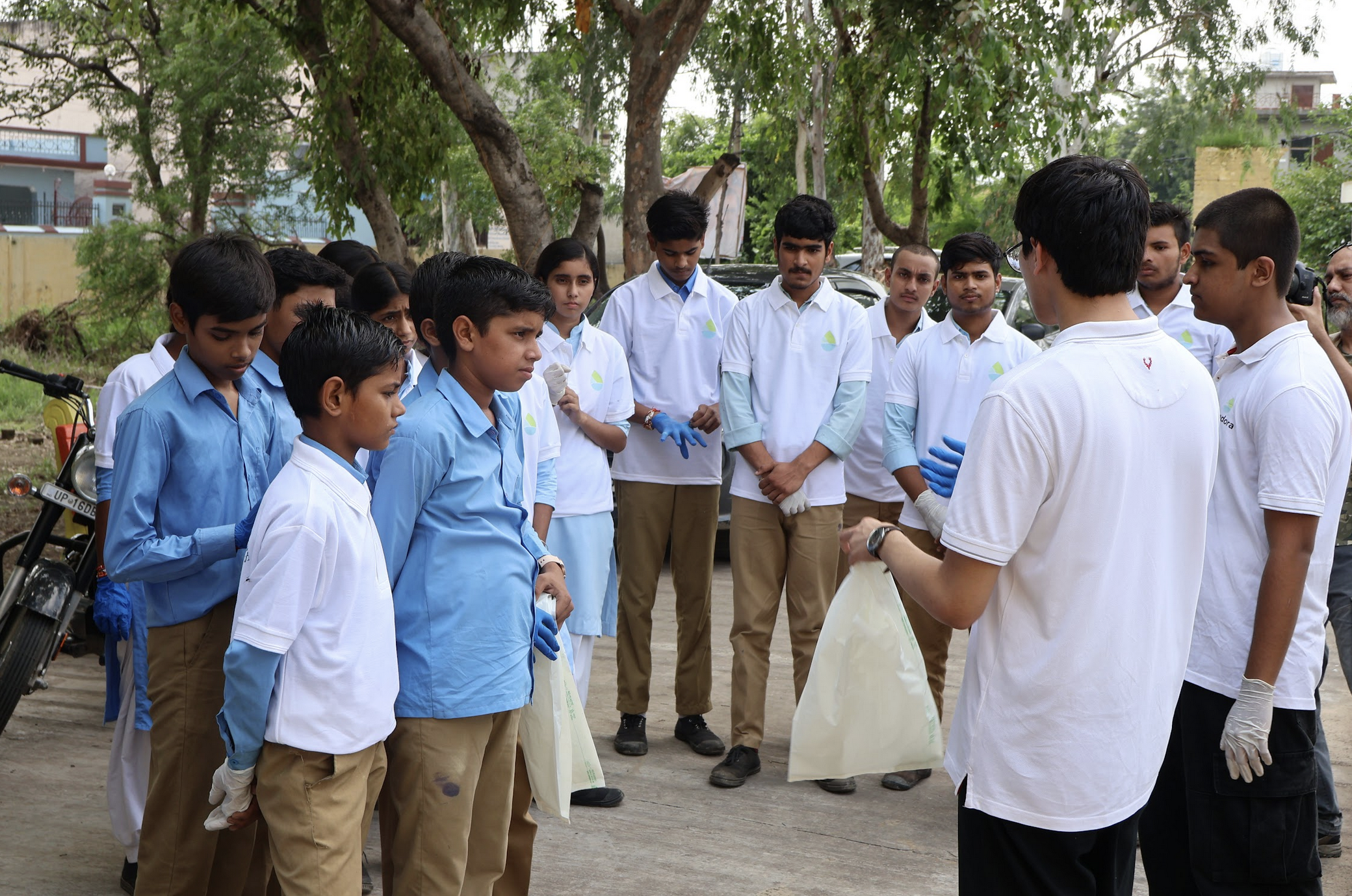 Plastic Cleaning Drive at Bambawar - Image 5